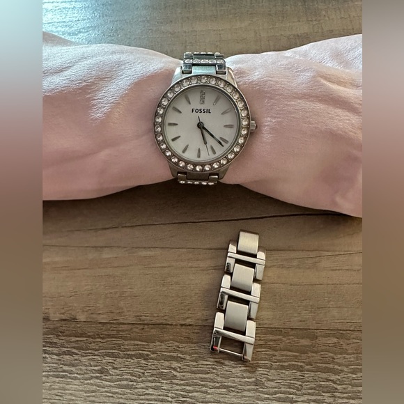 Women’s Jesse Fossil Watch White-Dial Glitz Dress - Picture 2 of 12